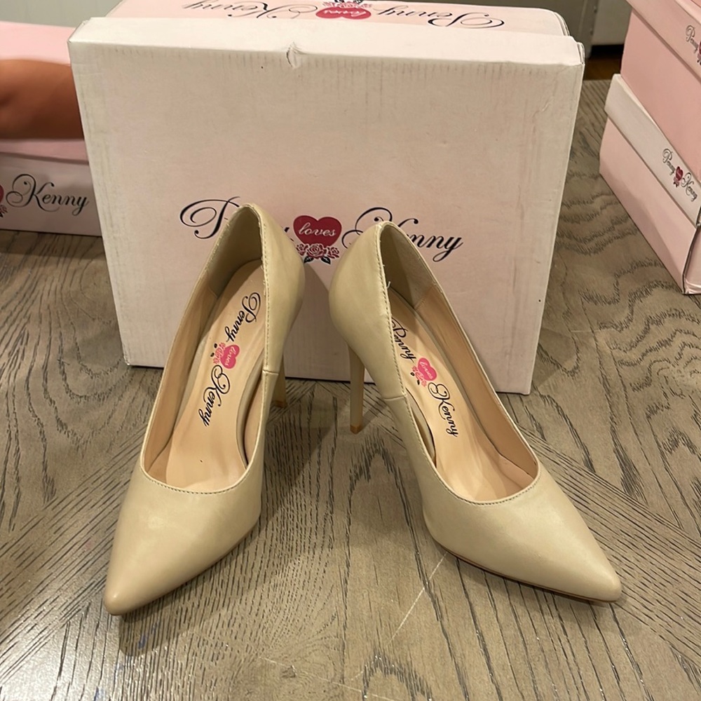 Penny Loves Kenny Cream Heels